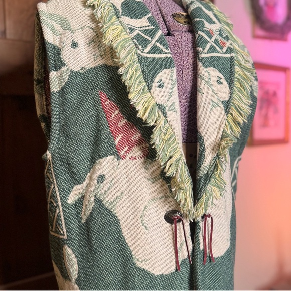 Vintage 90s E. Claire Afghan Blanket Tapestry Vest with Bunny pattern OS - Picture 2 of 10